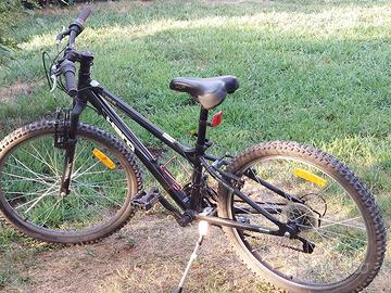 MOUNTAIN BIKE 24" USATA POCO, ok statura 130-160cm
