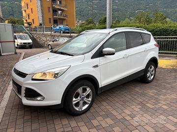 Ford Kuga 2.0 TDCI 140 CV 4WD Titanium