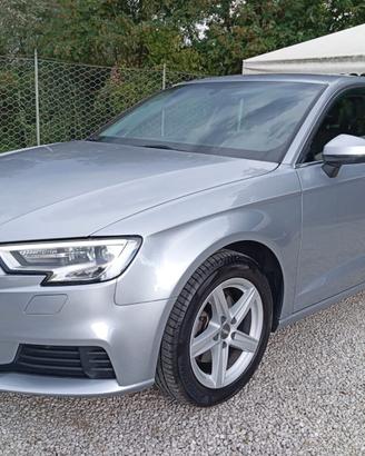 Audi A3 1.6 TDI 116 CV S tronic Business unipro km