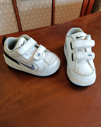 Baby Nike sportswear