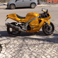 Triumph Daytona T595