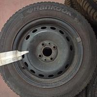 Gomme antineve 185/65R14 con cerchi ferro