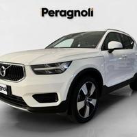 VOLVO XC40 D3 MOMENTUM