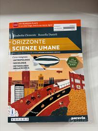 Libro di scienze umane