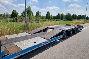 Semirimorchio carrellone soccorso stradale FGM