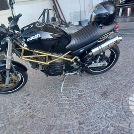 Ducati Monster 750