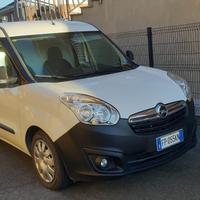 Furgone Opel combo
