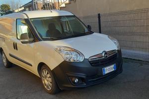 Furgone Opel combo