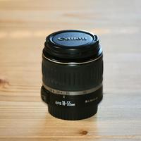 Obiettivo Canon EF-S 18-55mm f/3.5-5.6 IS II