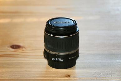 Obiettivo Canon EF-S 18-55mm f/3.5-5.6 IS II