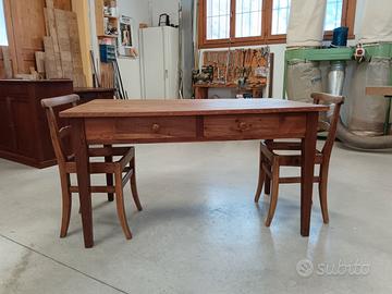 tavolo antico in legno di larice