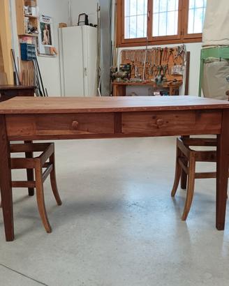 tavolo antico in legno di larice