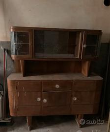 Credenza antica