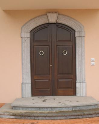 Portali in pietra 06