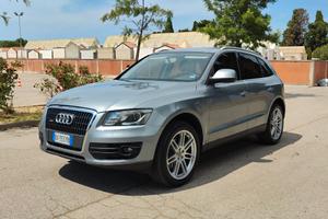 Audi Q5 2.0 TDI quattro 170 CV – R20 – Garanzia