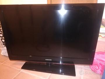 TV Samsung 36 pollici + set Fire Stick