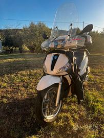 PIAGGIO MEDLEY 150CC 2024