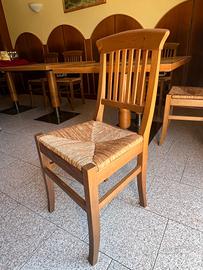 sedie e tavoli in legno