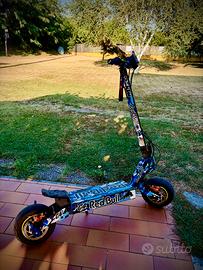 Kukirin G4 redbull