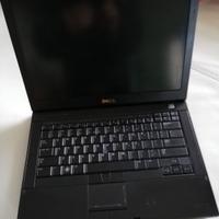 PC portatile marchio DELL 
