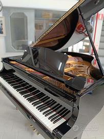 PIANOFORTE YAMAHA G2