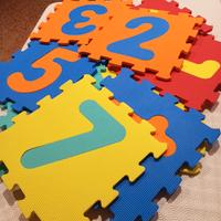 Tappeto puzzle colorato