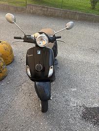Vespa lx 50 , 4 tempi