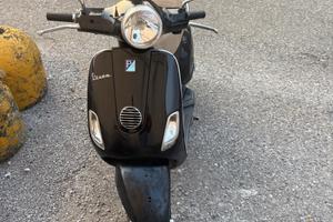 Vespa lx 50 , 4 tempi