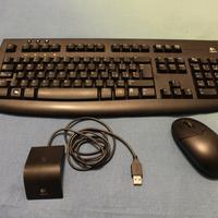 Tastiera e mouse wireless Logitech Deluxe