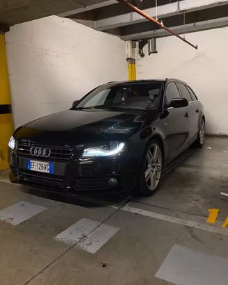 AUDI A4 SLINE