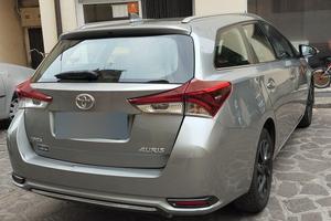 Toyota auris 1.6  Diesel 
