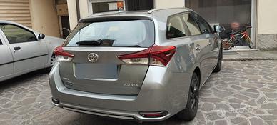 Toyota auris 1.6  Diesel 