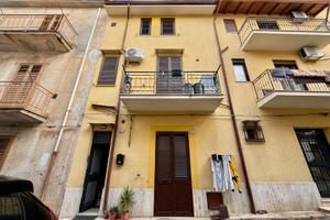 Casa indipendente a Partinico, Via Emma