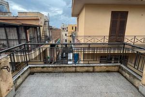 V/1161 Intera palazzina da ristrutturare