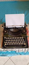 Macchina da scrivere epoca 