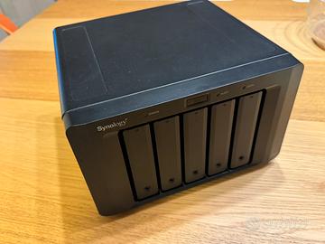 SYNOLOGY DX513 + 2 Hard Disk Seagate EXOS 24Tb FR