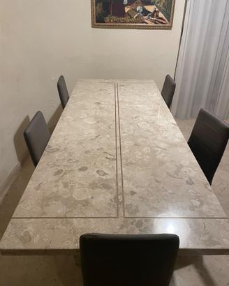 Tavolo in marmo da camera da pranzo