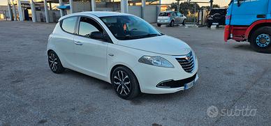 Lancia ypsilon Mjet 1.3 95cv platinum