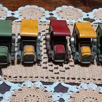 modellino in metallo auto d'epoca 