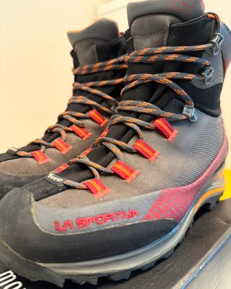 Scarpone da trekking La Sportiva