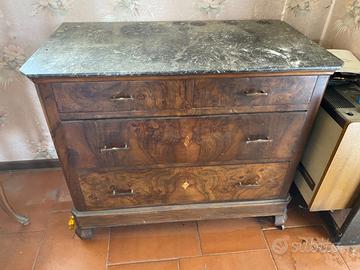 Comò con piano in marmo