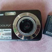 Fotocamera Nikon Coolpix VR ISO 2000 8 megapixel 