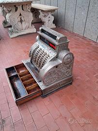 antica Macchina da scrivere registratore cassa 