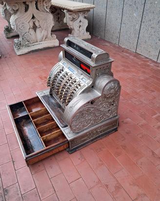 antica Macchina da scrivere registratore cassa 