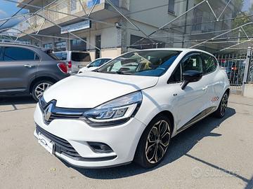 Renault Clio dCi 8V 90 CV EDC 5 porte Moschino Zen