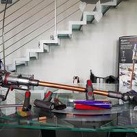 Dyson v10 DETECT SEMINUOVO FULL accessori vari