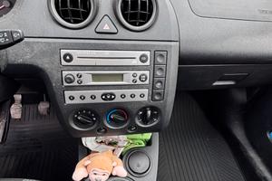Ford Fiesta 1,4 diesel -anno 2005