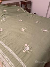 COPERTA RICAMATA A FIORI