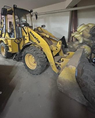 Terna WB70A Komatsu