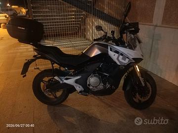 CFMOTO 650MT